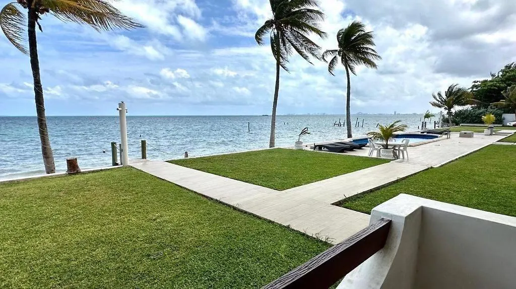 Cancun Ocean View Flamingo Plus
